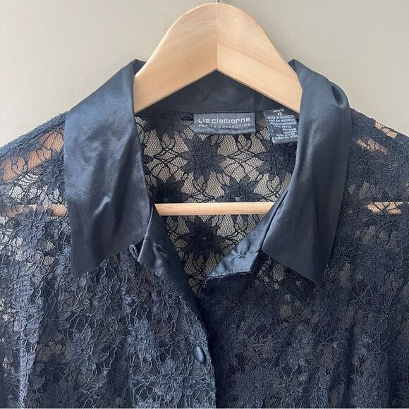 Liz Claiborne lace longline button down top. Size 12 - Picture 2 of 7